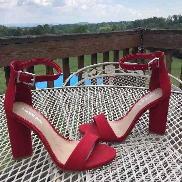Gianni Bini Red Block Heels - Picture 3 of 5